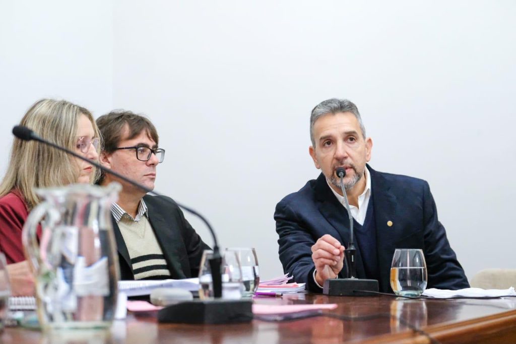 Cres. Lorena Gerard, Lisandro Tomé y Javier Nuñez Sousa